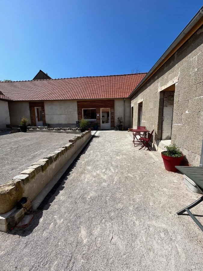 Bed and Breakfast Les Bobos A La Ferme La Madelaine-sous-Montreuil Exterior foto