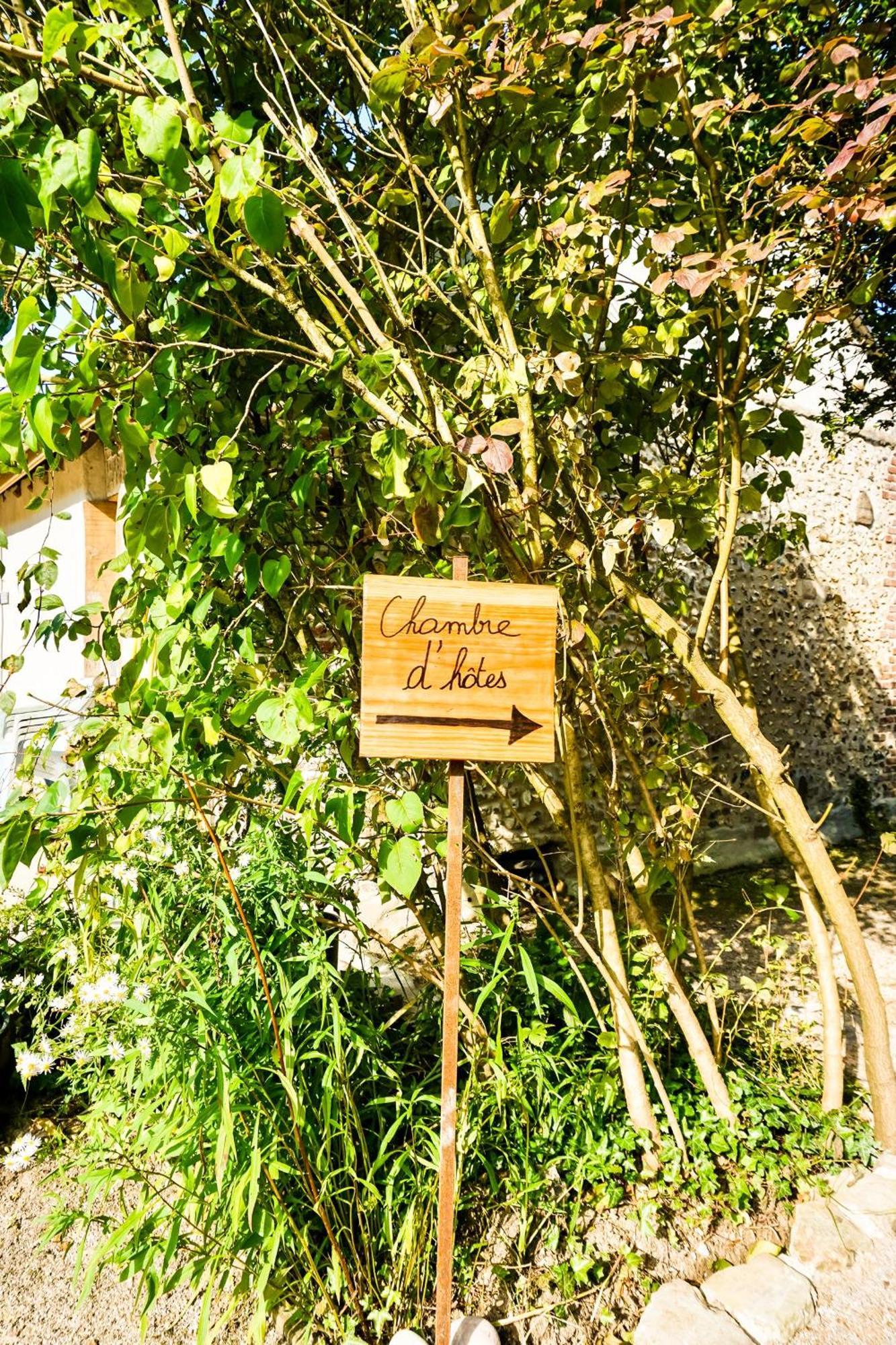 Bed and Breakfast Les Bobos A La Ferme La Madelaine-sous-Montreuil Exterior foto